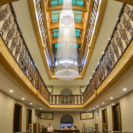 Hotel Royal Hillton Pahalgām Esterno foto