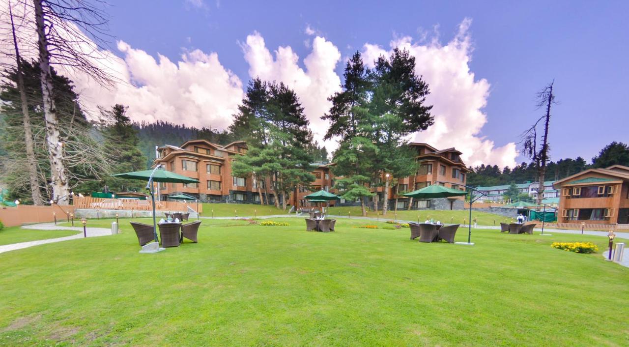 Hotel Royal Hillton Pahalgām Esterno foto