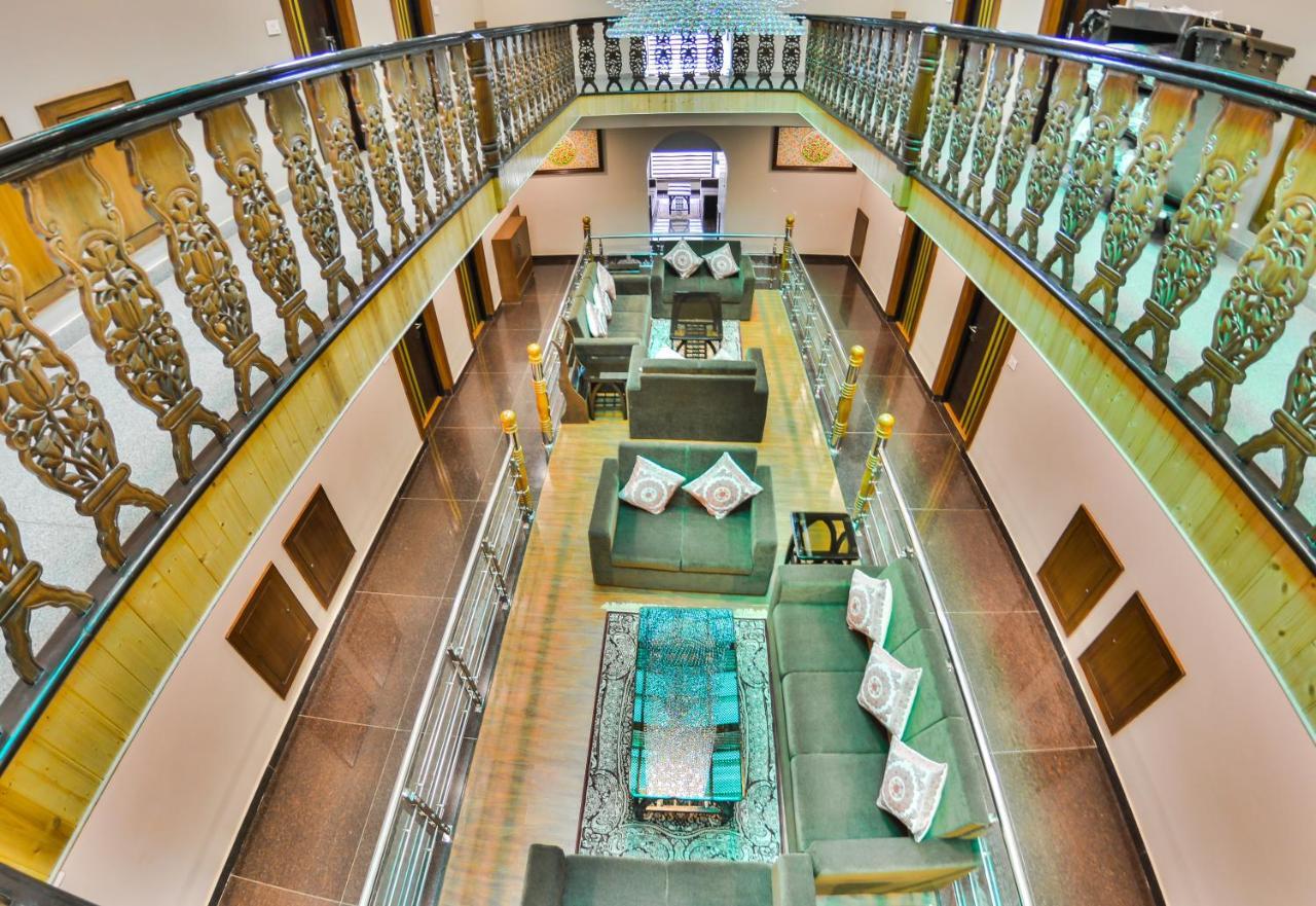 Hotel Royal Hillton Pahalgām Esterno foto