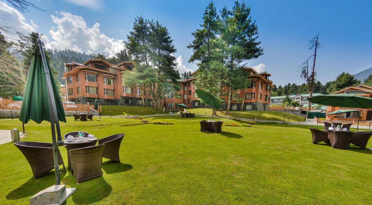 Hotel Royal Hillton Pahalgām Esterno foto